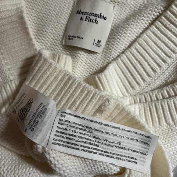 Abercrombie NWT medium cream white v-neck sweater vest - Picture 3 of 6
